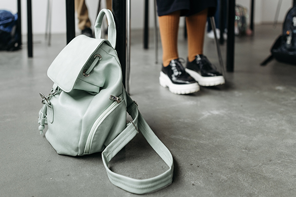 Read more about the article Ini Lho! Cara Mencuci Tas Punggung yang Baik