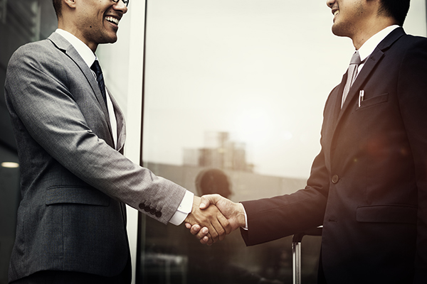 Read more about the article Mempererat Hubungan Bisnis dengan Souvenir Perusahaan Ramadhan