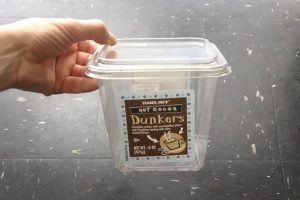 mencabut stiker
