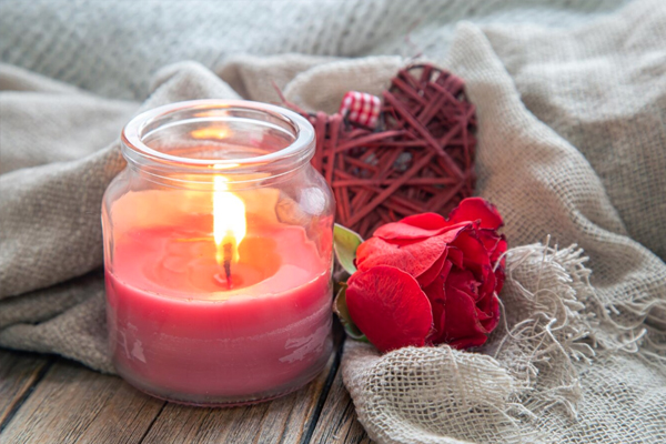 Read more about the article Lilin Beraroma: Strategi Pemasaran Unik yang Banyak Dilakukan Brand Ternama