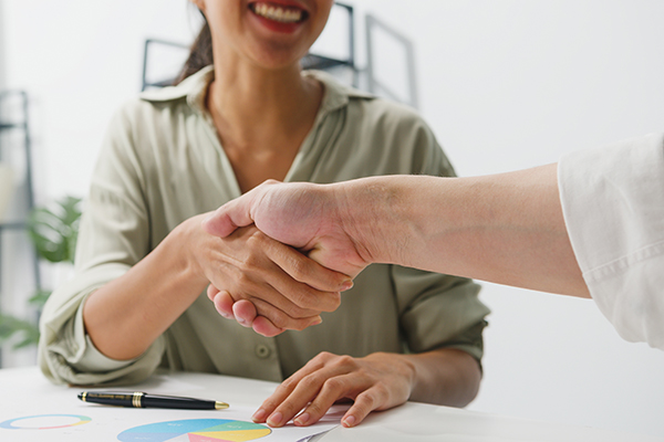 Read more about the article Langkah Memilih Hadiah Korporat yang Membuat Klien Semakin Loyal
