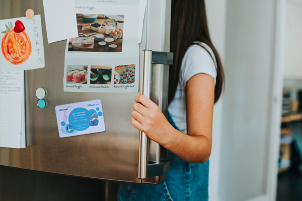 Read more about the article Magnet Kulkas Custom: Solusi Promosi Bisnis Praktis dan Kreatif