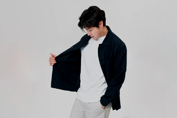 Read more about the article Jaket atau Kaus: Mana yang Lebih Efektif untuk Promosi Bisnis Anda?