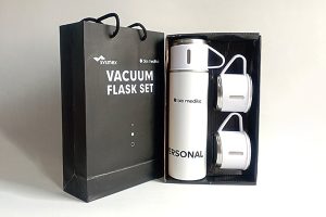 souvenir rapat korporat