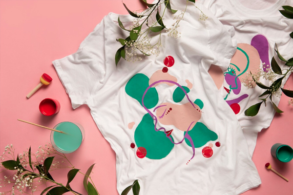 Read more about the article Tips Mencetak Desain pada T-Shirt: Pilih Teknik Terbaik untuk Hasil Maksimal pada Promosi Brand Anda!