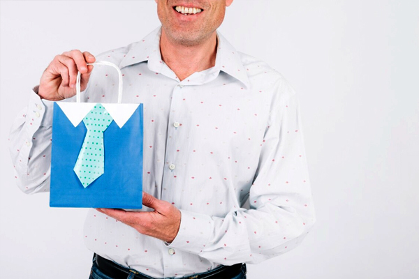 Read more about the article Ide Corporate Gift Event Akhir Tahun B2B untuk Klien, Partner, dan Internal Company